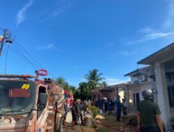 SI JAGO MERAH HANGUSKAN SATU RUMAH DI SISUMUT, DIDUGA AKIBAT KORSLETING LISTRIK