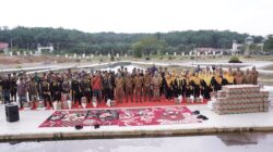 Ngopi Tanpa Sekat, Bupati Labusel Duduk Sejajar Bersama Pejuang Kebersihan Daerah