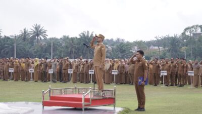 Bupati Labusel Tegaskan Apel Gabungan Bukan Seremonial, Dorong Disiplin ASN dan Penguatan Koperasi Merah Putih
